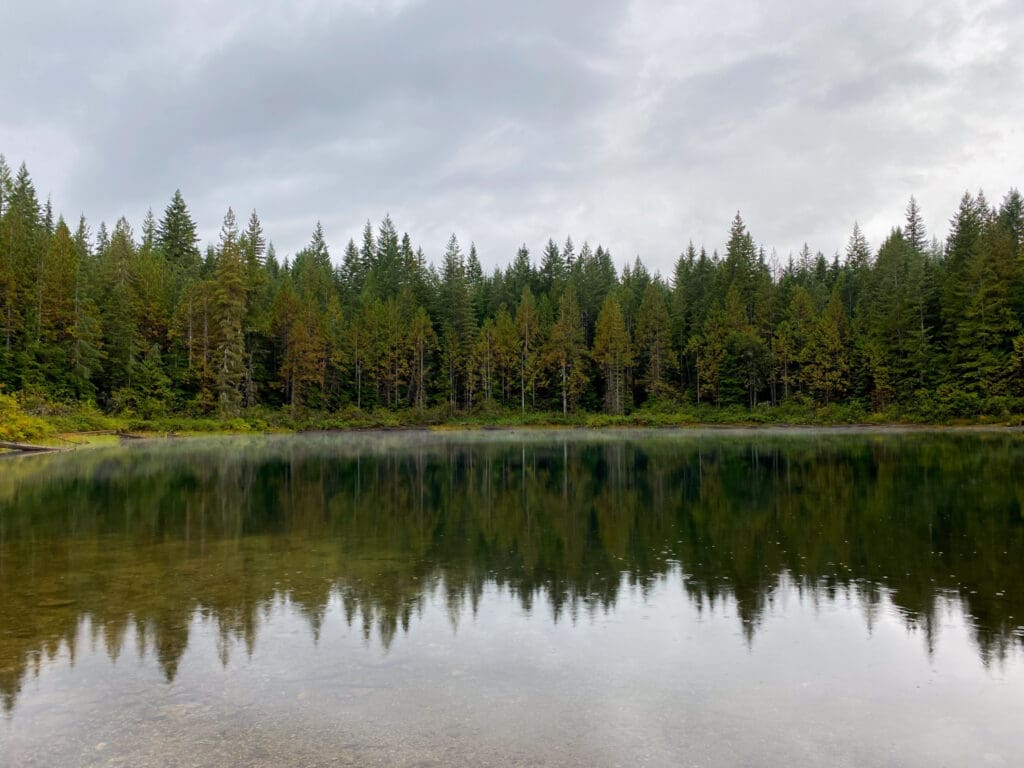 Alice Lakes Trail, Canada